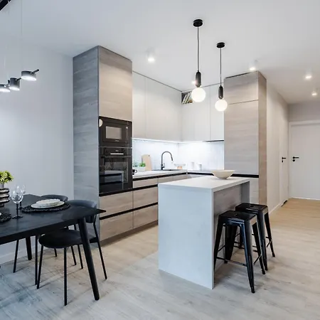 Przytulne Lesnych Skrzatow ポズナン